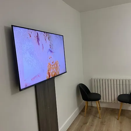 Dan 1Bedroom Flat